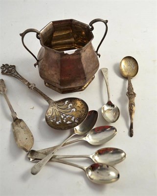 Lot 257 - Mixed lot of silver comprising twin handled sugar, set of five teaspoons, fish knife, pierced spoon