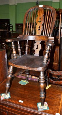 Lot 458 - Child's Windsor chair