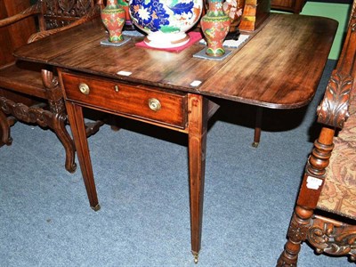 Lot 472 - A 19th century mahogany Pembroke table