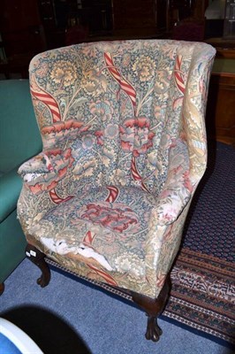 Lot 496 - 18th century-style wing chair