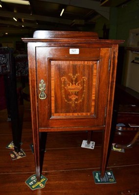 Lot 527 - Edwardian inlaid mahogany pot cupboard