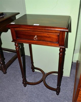 Lot 553 - Small mahogany reproduction side table