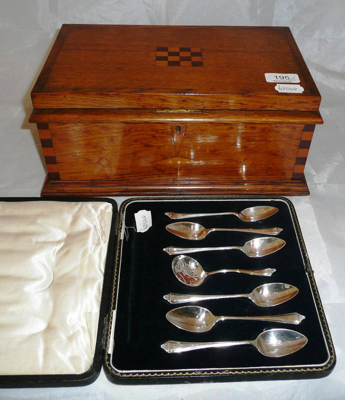 Lot 195 - Cased silver spoons and a hinged oak box
