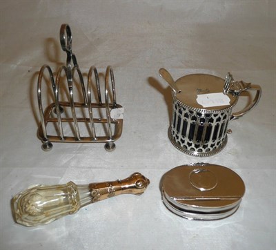 Lot 271 - Gilt metal mounted scent bottle, a snuff box, a mustard pot and spoon and a toast rack