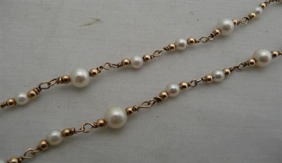 Lot 273 - Gold and pearl necklace
