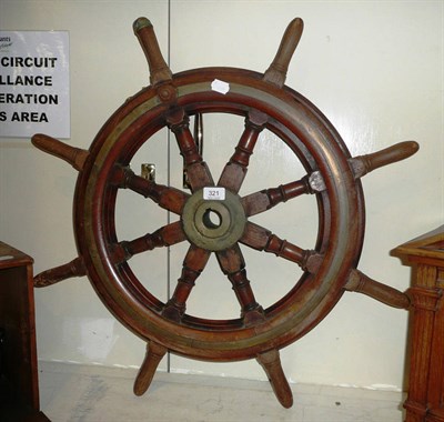 Lot 321 - A ship's wheel