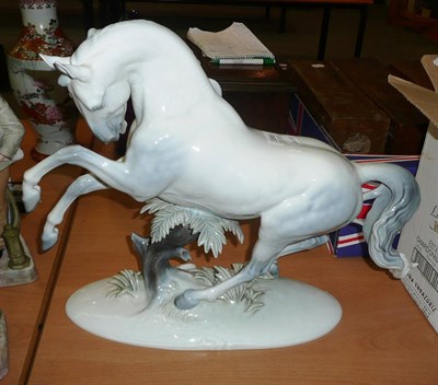 Lot 386 - An impressive Rosenthal model of a stallion