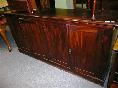 Lot 581 - Victorian four door mahogany cupboard base