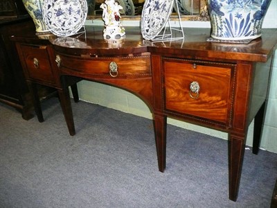 Lot 606 - Large Georgian mahogany sideboard