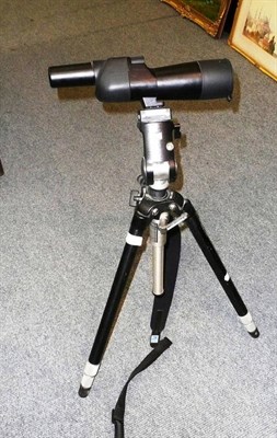 Lot 1030 - A Bausch & Lomb Spotters Scope, with black plastic and rubber covered body, magnification from...