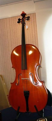 Lot 1098 - A 20th Century German Violoncello, labelled 'Handarbeit aus Dem, Geigenbauerort Mittenwaldim...