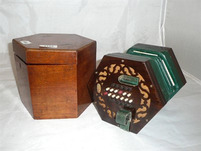 Lot 1122 - A Wheatstone Forty Eight Key English System Concertina, serial number 11139, the fretwork...