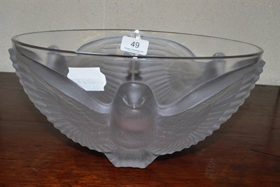 Lot 49 - A modern moulded 'house martens' glass bowl