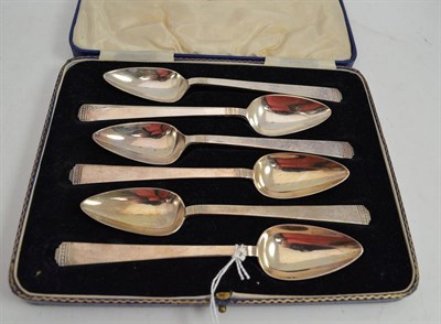Lot 133 - A set of six silver grapefruit spoons