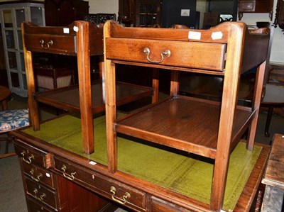 Lot 529 - A pair of modern George III style bedside tables