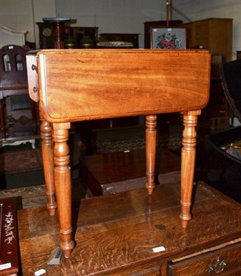 Lot 539 - 19th century mahogany drop-leaf work table