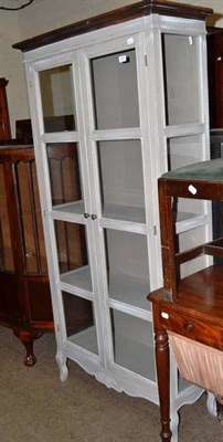 Lot 608 - Shabby chic grey painted display cabinet