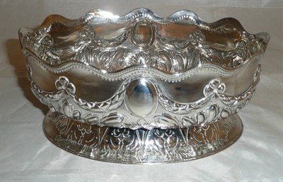Lot 86 - Silver bowl with scalloped top