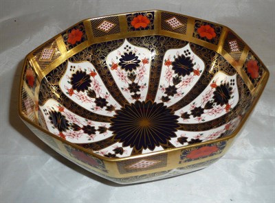 Lot 104 - Royal Crown Derby Imari bowl 1128 pattern