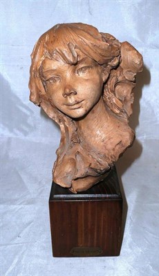 Lot 123 - Small Italian terracotta bust by Nico Venzo