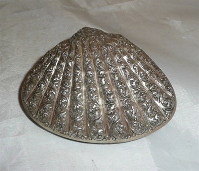 Lot 231 - An Asian white metal clam