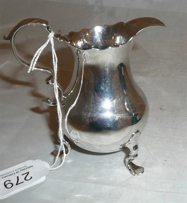 Lot 279 - A silver cream jug