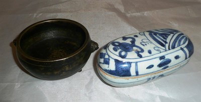 Lot 282 - Chinese bronze bowl and a blue and white box and cover