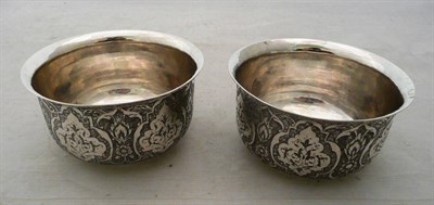 Lot 326 - Pair of white metal dishes