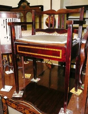 Lot 554 - An Edwardian mahogany piano seat