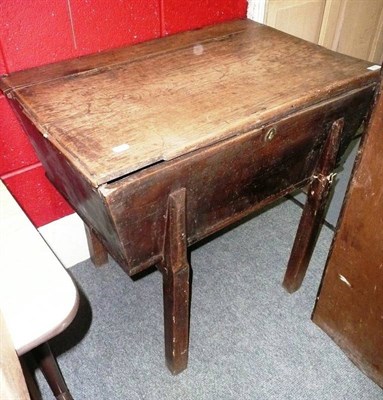 Lot 755 - A dough bin