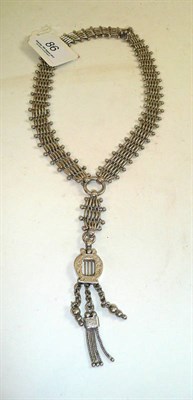 Lot 86 - A gate-link necklace
