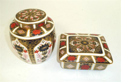 Lot 133 - Royal Crown Derby 1128 box and cover and a jar and cover