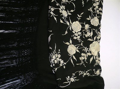 Lot 147 - A black and white shawl