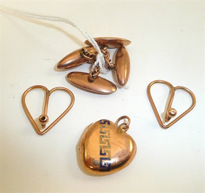 Lot 216 - A pair of cufflinks, a locket and two heart clips