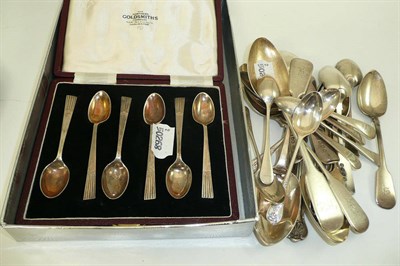 Lot 217 - A quantity of silver spoons