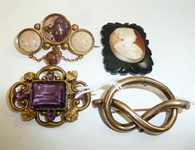 Lot 233 - Three brooches and a cameo and jet panel