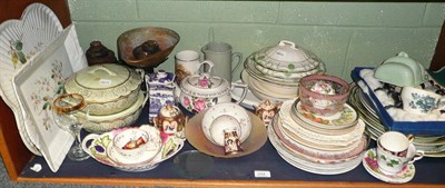 Lot 254 - A quantity of decorative ceramics including an 18th century tea bowl and saucer, Imari items,...