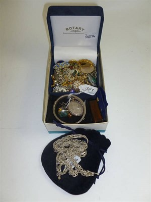 Lot 321 - Assorted silver and costume jewellery