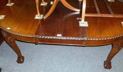 Lot 449 - Mahogany extending dining table