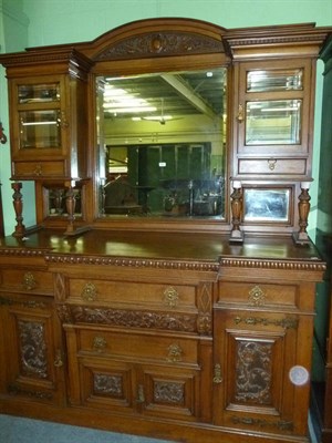 Lot 533 - Late Victorian oak mirror back sideboard