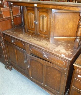 Lot 641 - Oak court cupboard