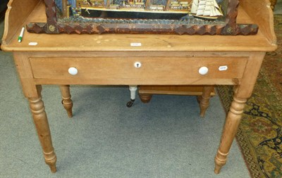 Lot 656 - Pine washstand and a pine four height chest of drawers