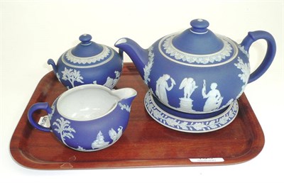 Lot 106 - 19th century Wedgwood three piece tea service