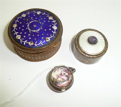 Lot 149 - Enamel pill box, gilt metal and enamel circular box and an enamel pendant