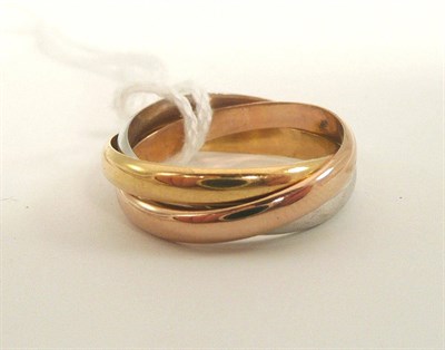 Lot 169 - # An 18ct gold three colour Russian wedding ring, the three colour D shaped bands interlock, finger