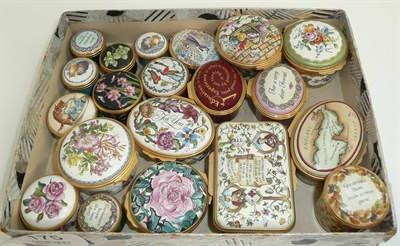 Lot 175 - # Twenty assorted Halcyon Days enamel boxes