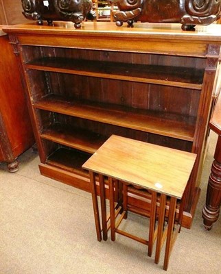 Lot 685 - An open bookcase and a nest of tables