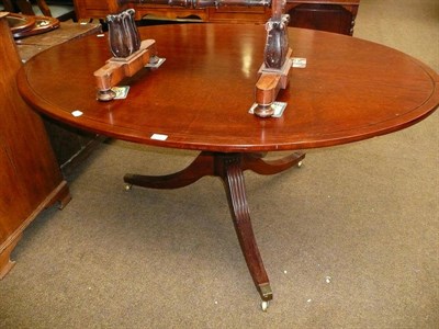 Lot 757 - Regency style oval mahogany breakfast table