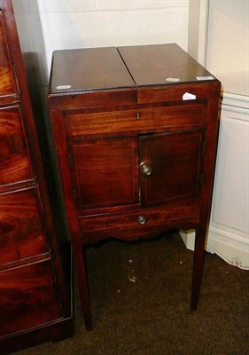 Lot 788 - # George III mahogany washstand