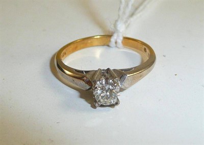 Lot 70 - An 18ct gold diamond solitaire ring, 0.15 carat approximately